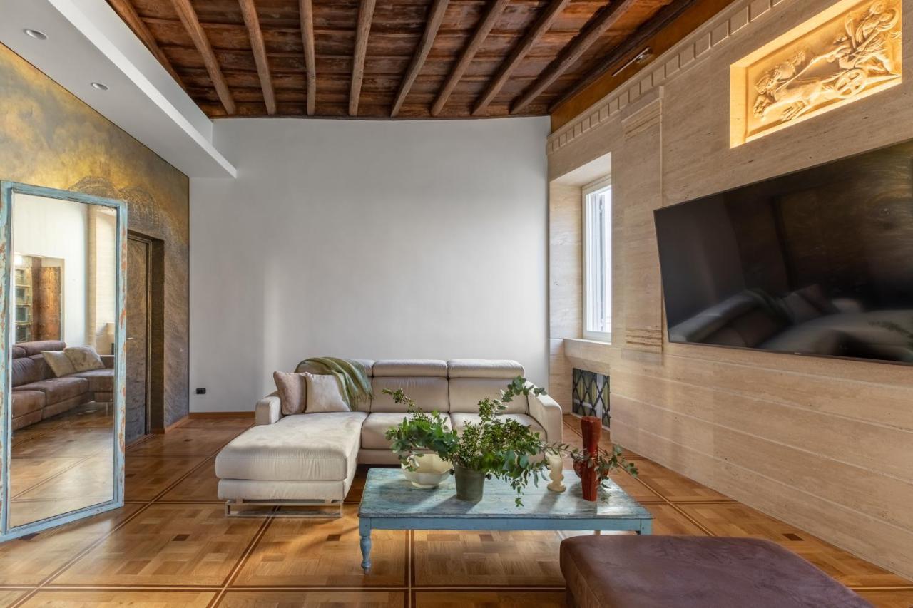Iflat The Trevi View Apartment Rome Bagian luar foto