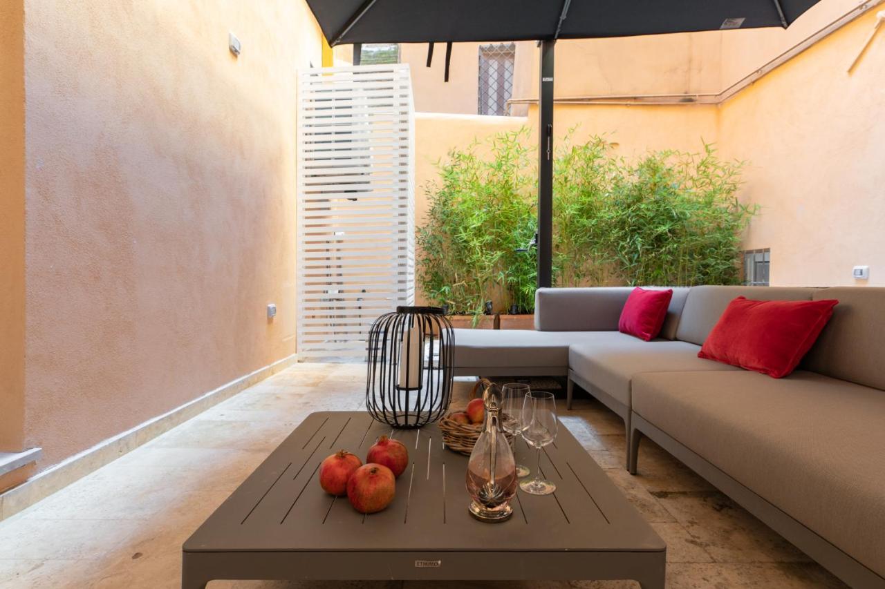 Iflat The Trevi View Apartment Rome Bagian luar foto