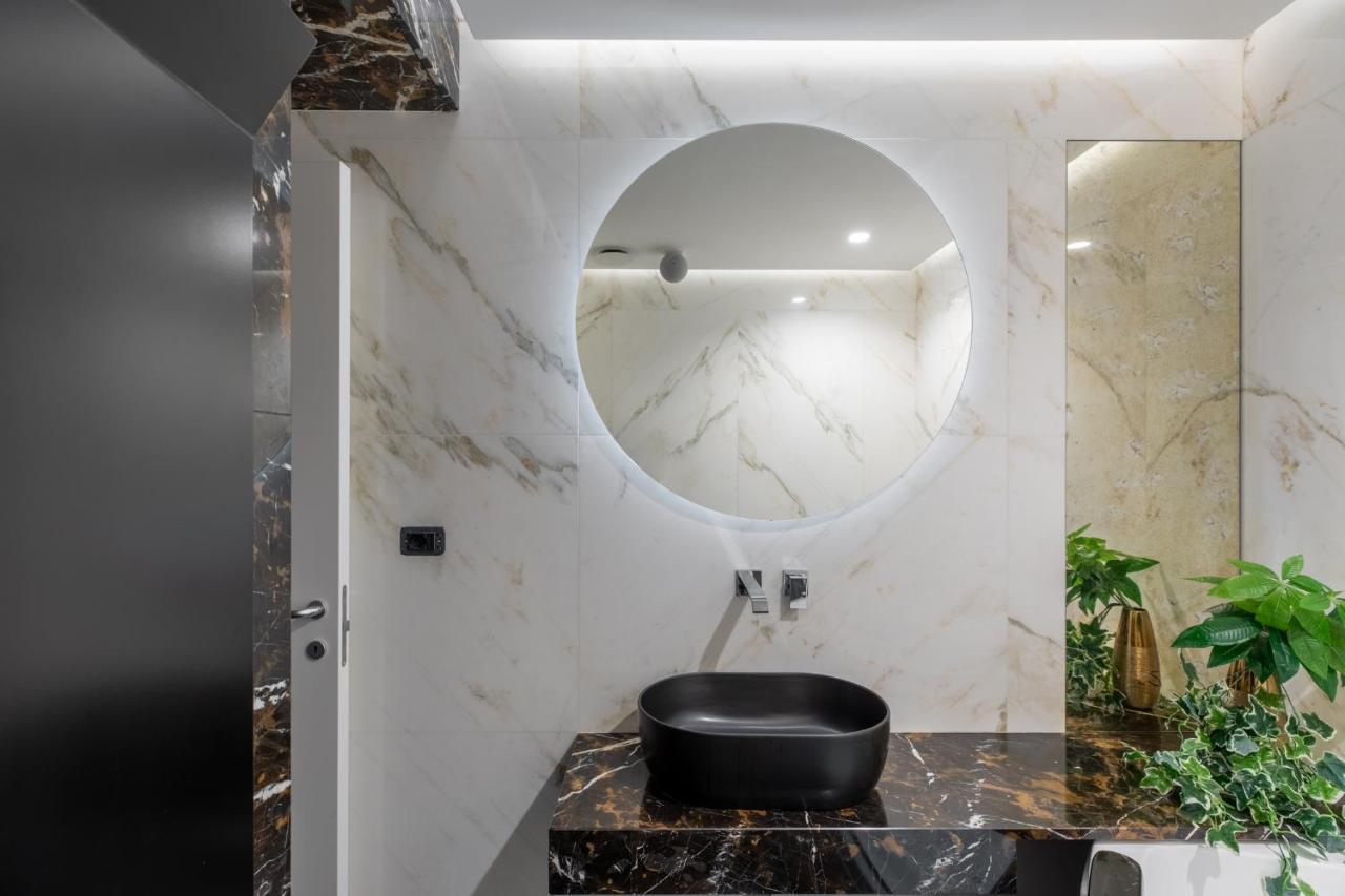 Iflat The Trevi View Apartment Rome Bagian luar foto