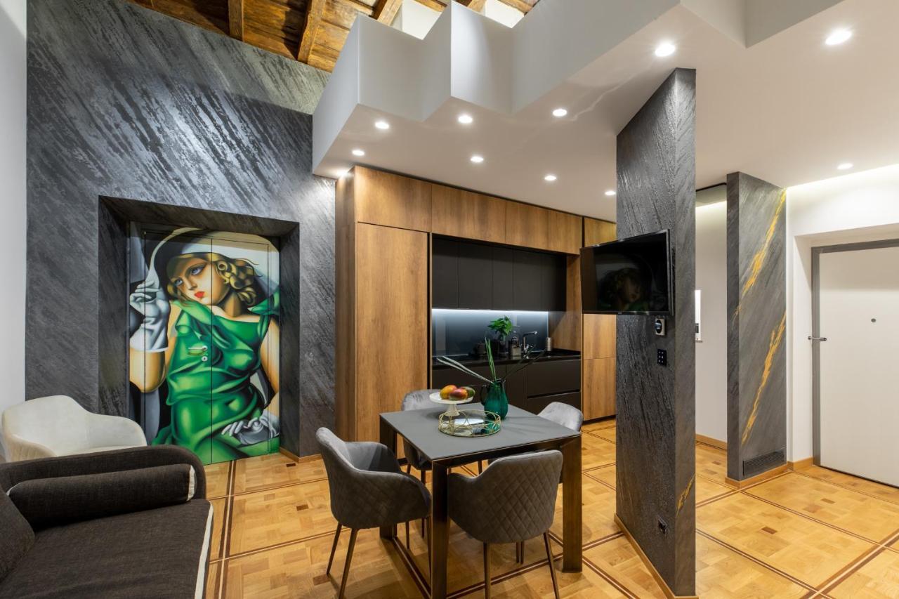 Iflat The Trevi View Apartment Rome Bagian luar foto